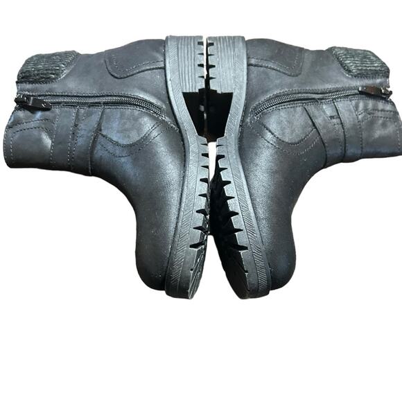 GC Shoes Valli Sweater Knit Cuff Booties Contemporary Biker Buckle NEW  Size 7.5 - Picture 9 of 12